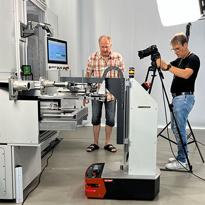 Dreharbeiten bei turbodynamics bei denen es um technische Abläufe handelt